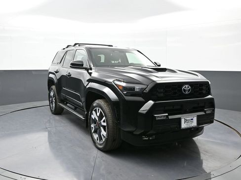 New 2025 Toyota 4Runner TRD Sport image 3