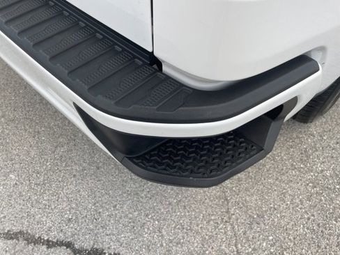 Used 2022 Chevrolet Silverado 1500 Custom image 16