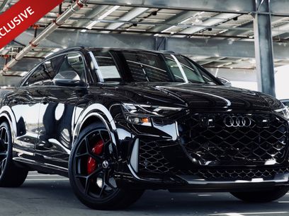 Used 2025 Audi RS Q8 performance w/ RS Design Package - Red