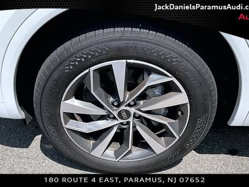 Used 2022 Audi Q5 2.0T Premium Plus w/ Premium Plus Package AWD/4WD image 8