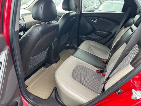 Used 2011 Hyundai Tucson GLS image 14