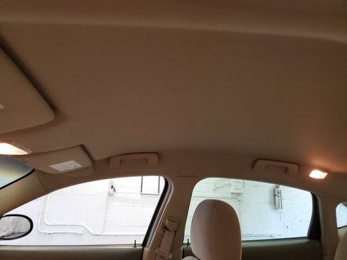 Used 2006 Buick LaCrosse CX FWD image 23