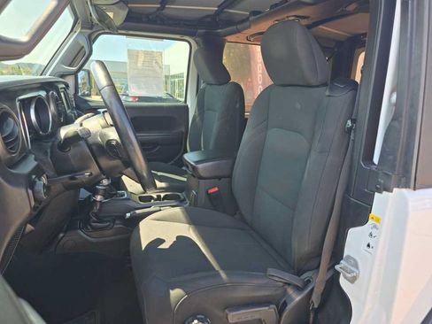 Used 2018 Jeep Wrangler Sport AWD/4WD image 14