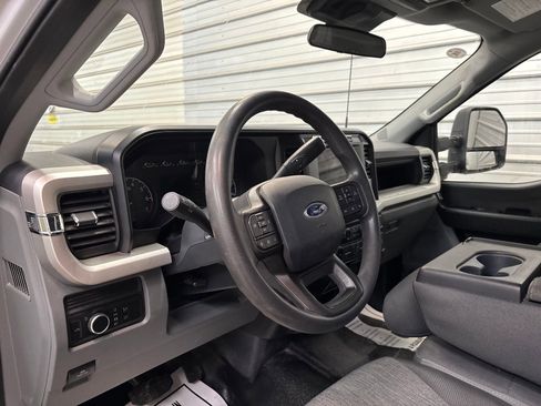 Used 2023 Ford F250 XL image 10