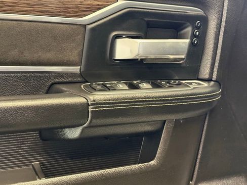 Used 2019 RAM 3500 Laramie image 17