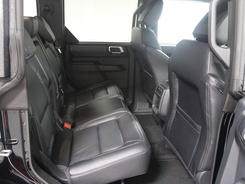 New 2025 Ford Bronco Outer Banks image 31