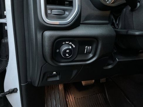 Used 2025 RAM 1500 Big Horn AWD/4WD image 25