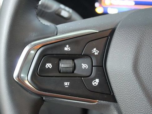 Used 2024 Chevrolet Trax ACTIV w/ Driver Confidence Package FWD image 16