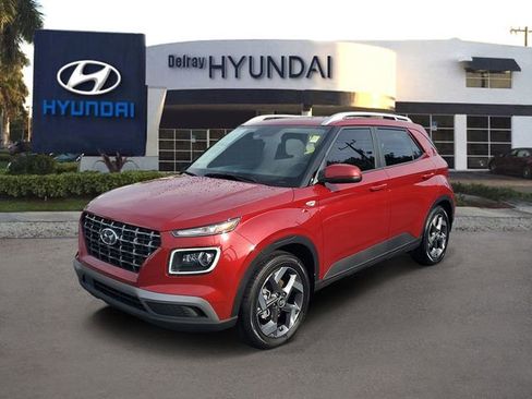 Certified 2025 Hyundai Venue Limited FWD image 3