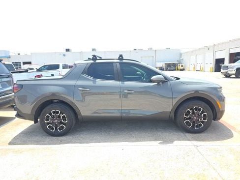 Used 2023 Hyundai Santa Cruz SEL Premium AWD/4WD image 6