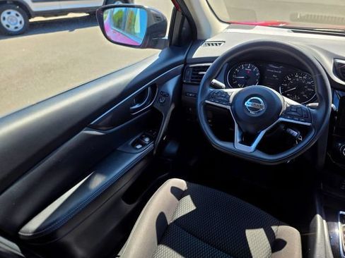 Used 2018 Nissan Rogue Sport S w/ S Appearance Package AWD/4WD image 18