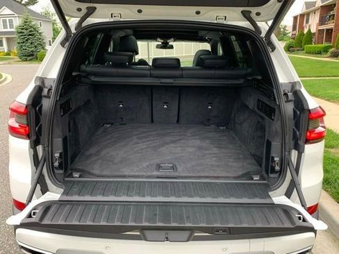 Used 2022 BMW X5 xDrive40i AWD/4WD image 8