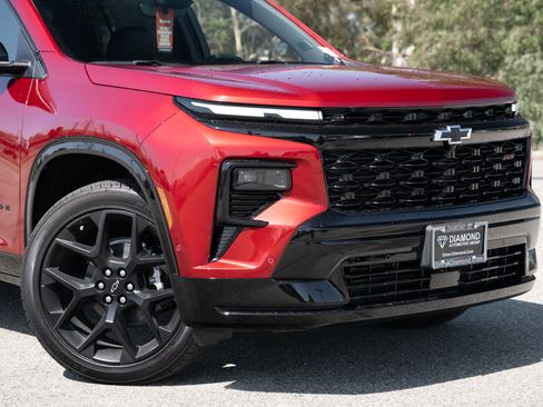 New 2026 Chevrolet Traverse RS image 9