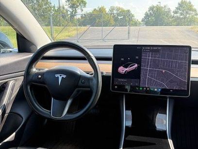 Used 2019 Tesla Model 3 Standard Range Plus