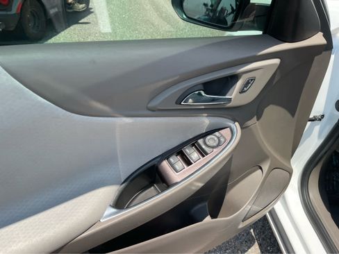 Used 2022 Chevrolet Malibu LT FWD image 11