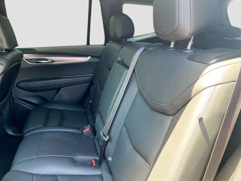 Used 2024 Cadillac XT6 Luxury AWD/4WD image 24