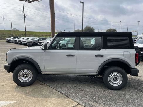 New 2026 Ford Bronco 4-Door AWD/4WD image 6