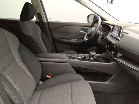 Used 2021 Nissan Rogue SV AWD/4WD image 21