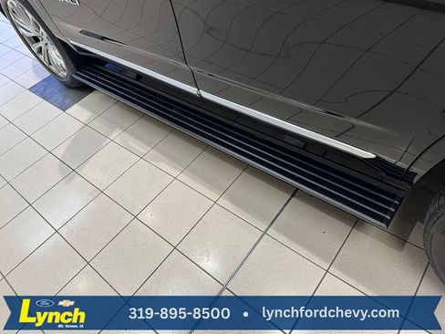 Used 2022 GMC Yukon Denali w/ Denali Premium Package AWD/4WD image 33