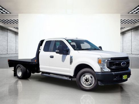 Used 2020 Ford F350 XL w/ Power Equipment Group image 2
