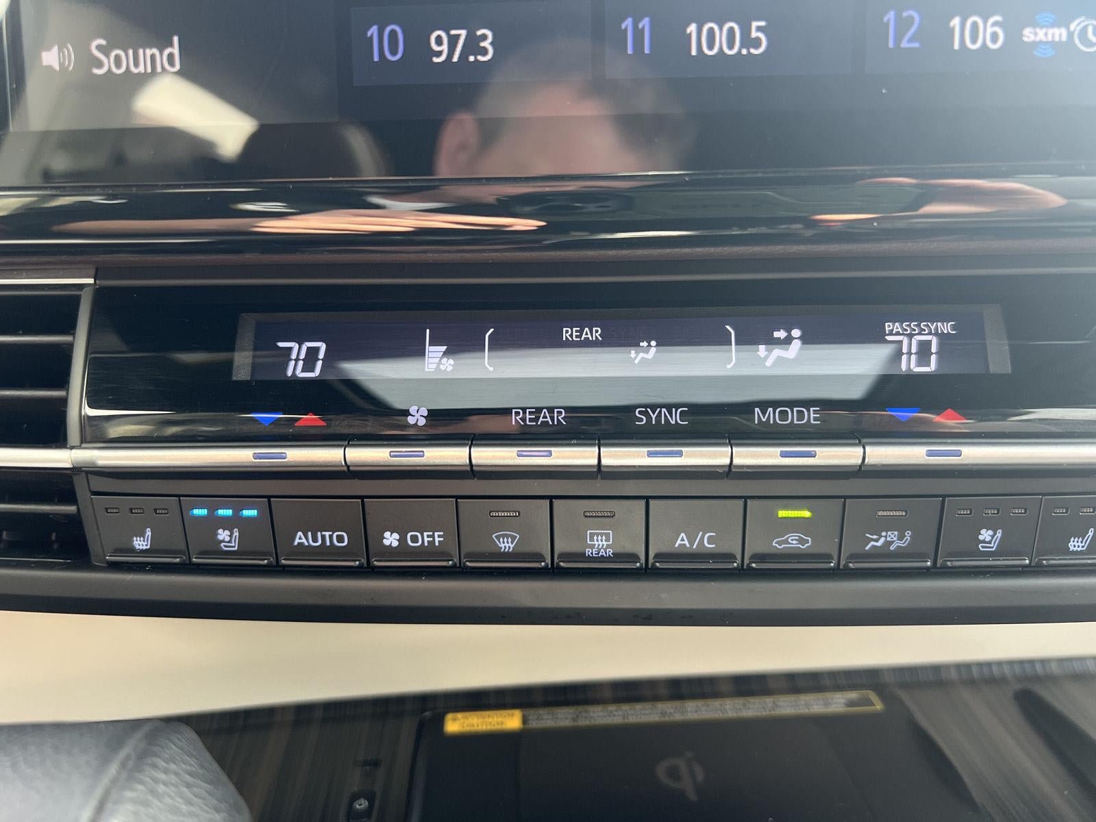 Used 2021 Toyota Sienna Platinum w/ Protection Package (TMS) AWD/4WD image 24