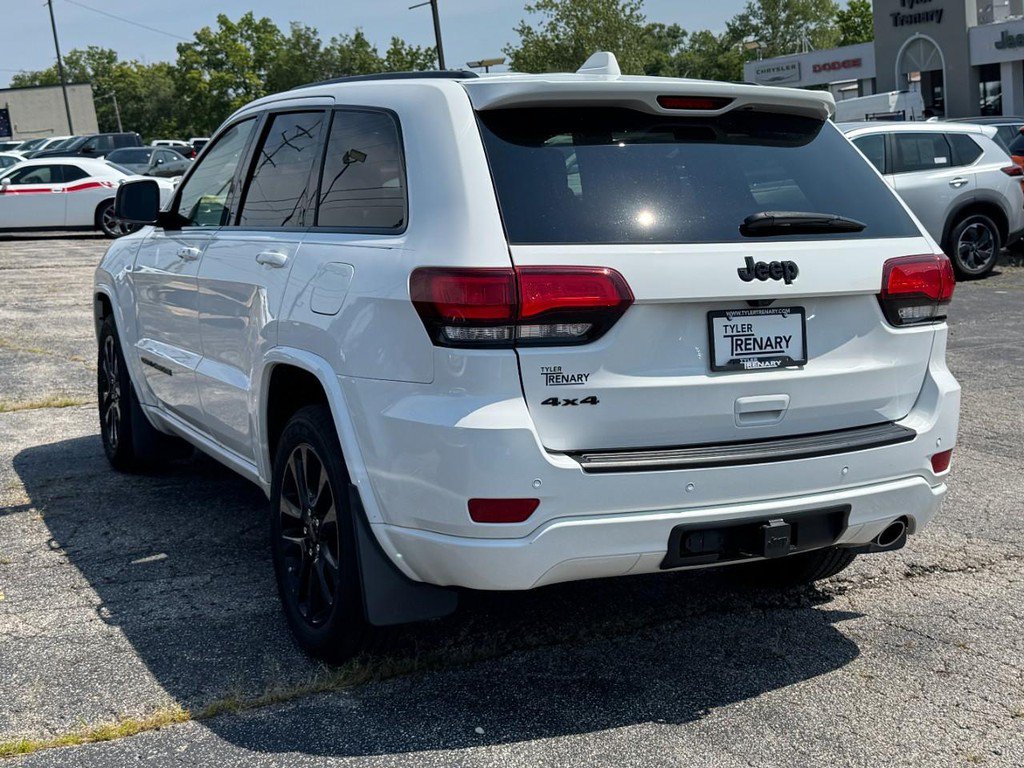 Used 2020 Jeep Grand Cherokee Altitude AWD/4WD image 6