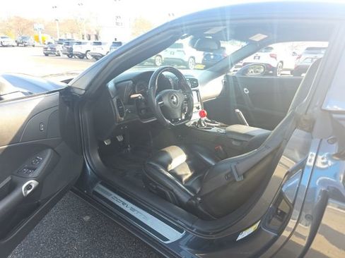 Used 2010 Chevrolet Corvette Coupe w/ 1LT image 15
