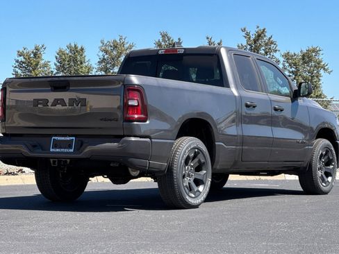 New 2026 RAM 1500 Express AWD/4WD image 3
