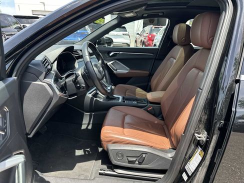 Used 2024 Audi Q3 2.0T Premium AWD/4WD image 2