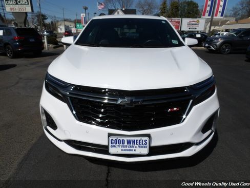 Used 2022 Chevrolet Equinox RS w/ LPO, Floor Liner Package AWD/4WD image 2
