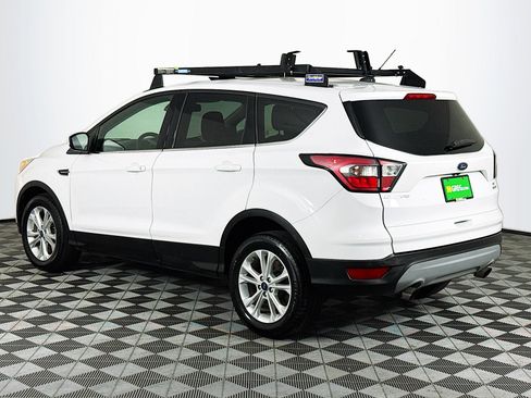 Used 2018 Ford Escape SE w/ Ford Safe & Smart Package image 6