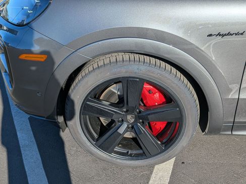 New 2026 Porsche Cayenne Turbo image 11