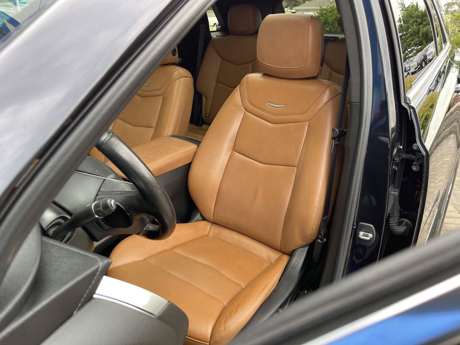 Used 2021 Cadillac XT5 Premium Luxury w/ LPO, Floor Liner Package AWD/4WD image 16