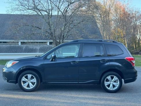 Used 2014 Subaru Forester 2.5i Premium w/ All-Weather Package AWD/4WD image 4