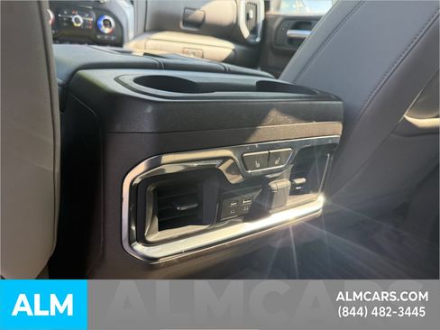 Used 2021 GMC Sierra 1500 SLT w/ SLT Premium Plus Package AWD/4WD image 16
