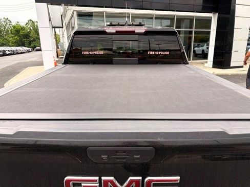 Used 2021 GMC Sierra 1500 SLT w/ SLT Premium Plus Package AWD/4WD image 16