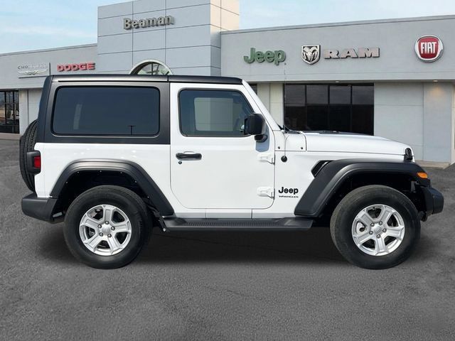Used 2022 Jeep Wrangler Sport AWD/4WD image 8