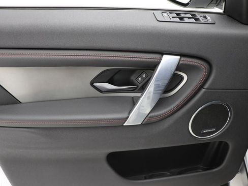 Used 2022 Land Rover Discovery Sport S R-Dynamic image 16