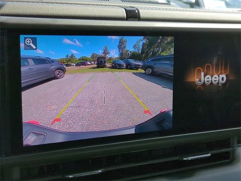 Used 2024 Jeep Gladiator Mojave image 19