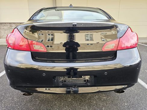 Used 2010 INFINITI G37 x Sedan w/ Premium Pkg image 4