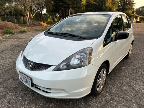 Used 2010 Honda Fit image 2