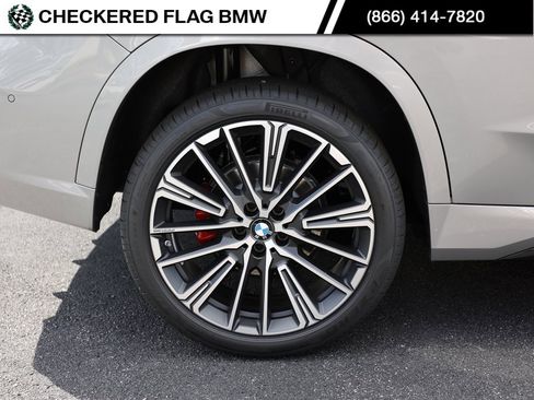 Used 2025 BMW X1 xDrive28i w/ Technology Package image 7