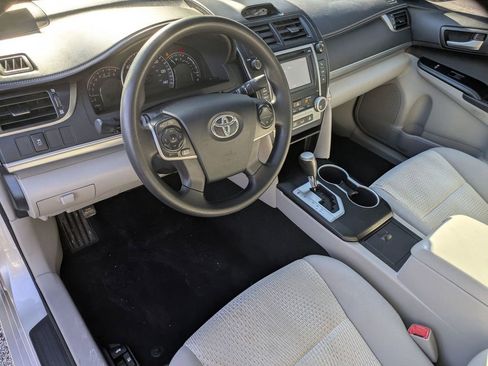 Used 2012 Toyota Camry LE image 11