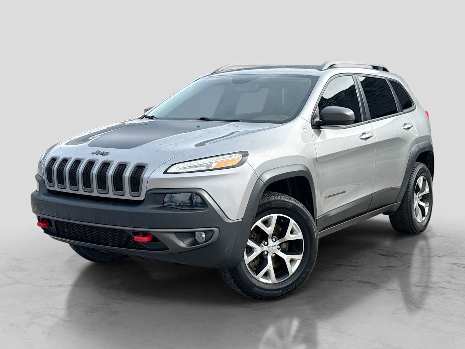 Used 2017 Jeep Cherokee Trailhawk w/ Cold Weather Group AWD/4WD image 1