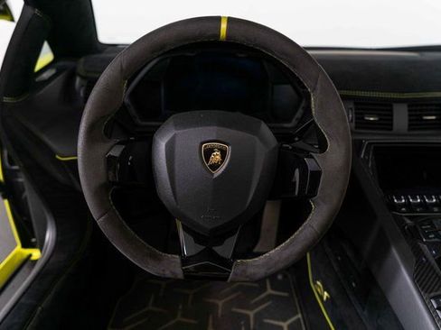 Used 2017 Lamborghini Aventador LP 750-4 Superveloce image 17