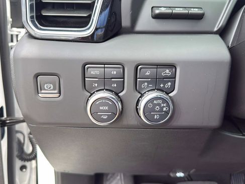 Certified 2024 GMC Sierra 1500 Denali Ultimate image 14