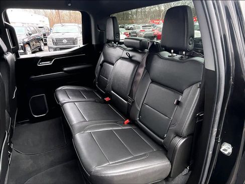 Used 2026 GMC Sierra 1500 SLT image 14