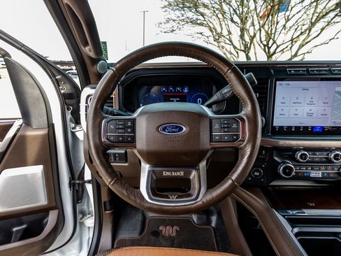 Used 2023 Ford F350 King Ranch w/ Chrome Package image 15
