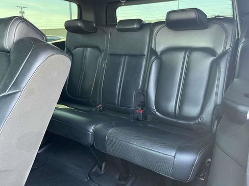 Used 2022 Jeep Wagoneer Series II RWD image 14