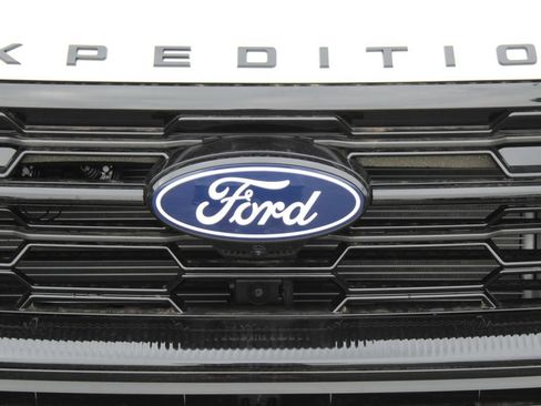 New 2027 Ford Expedition Max Platinum w/ Stealth Performance Package AWD/4WD image 9